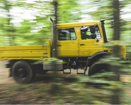 Unimog и G-Класс: встреча титанов бездорожья