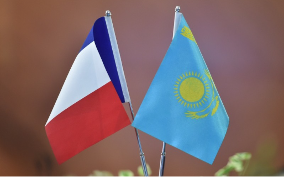 Казахстан и Франция: Роль мирного атома, протесты и ключевые решения в 2022-2023 годах
