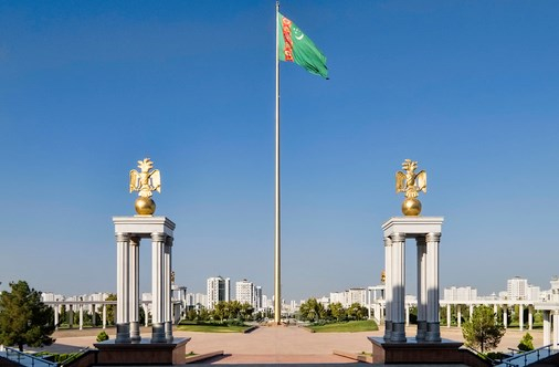 Казахстан хочет открыть свои торговые дома в Туркменистане