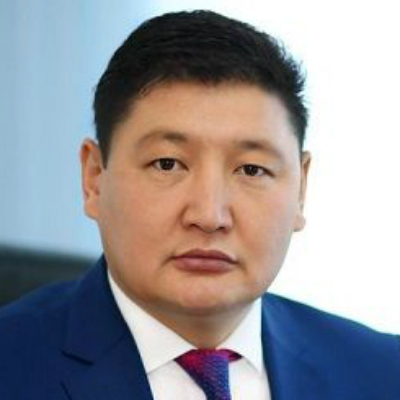 УАЛИ Берик